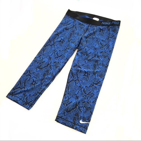 NWOT Nike Pro 20” Snakeskin Cropped Capri Leggings - Picture 5 of 16